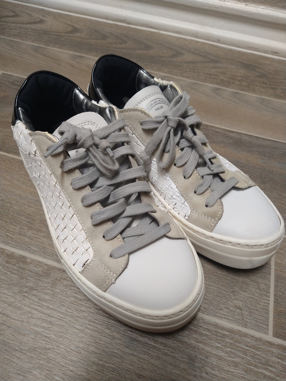 P448 Women's White and Gray Woven Low Top Leather Sneakers